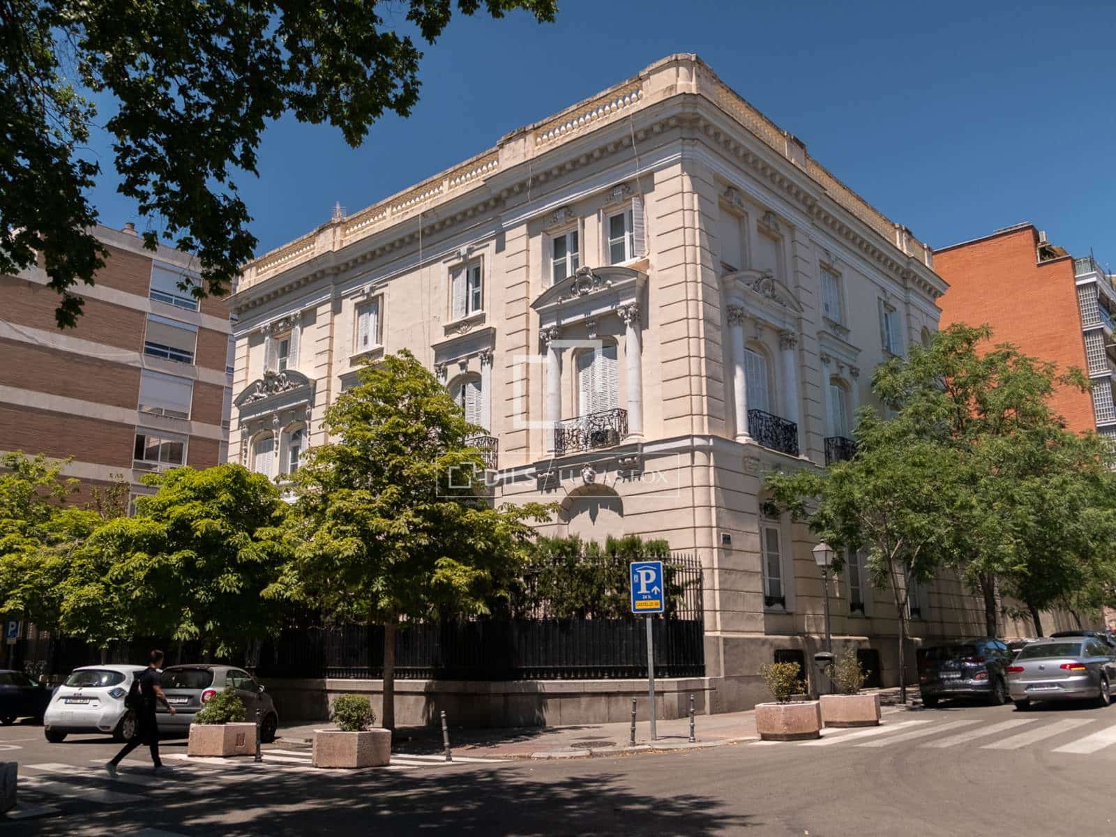 2 bedroom Apartment for sale in Madrid city with pool - € 1,429,000 (Ref: 10031153)