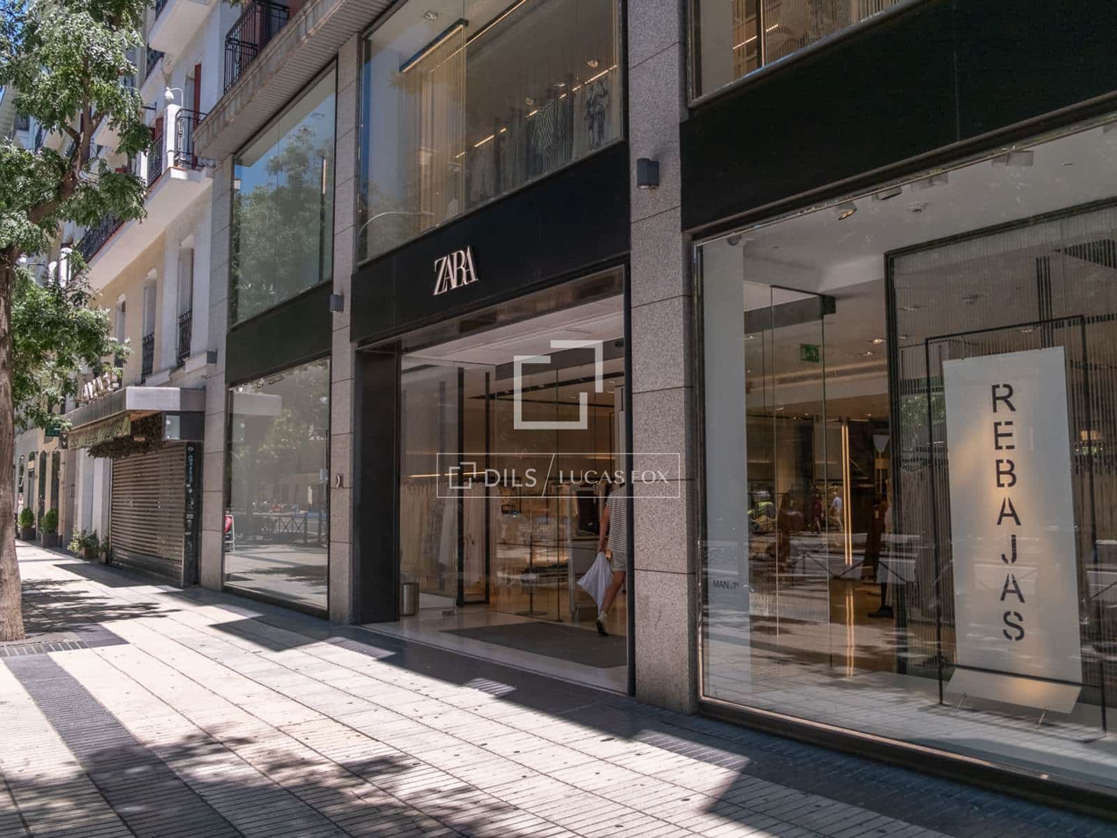 2 bedroom Apartment for sale in Madrid city with pool - € 1,429,000 (Ref: 10031153)