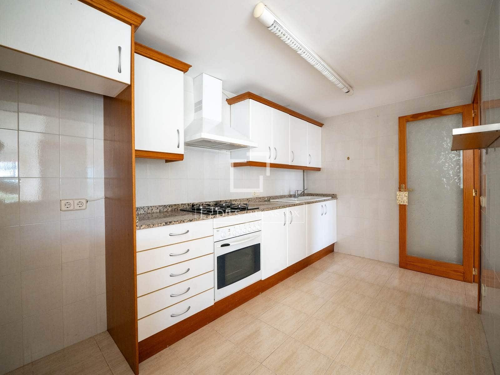 2 bedroom Apartment for sale in Palma de Mallorca with garage - € 710,000 (Ref: 10031154)