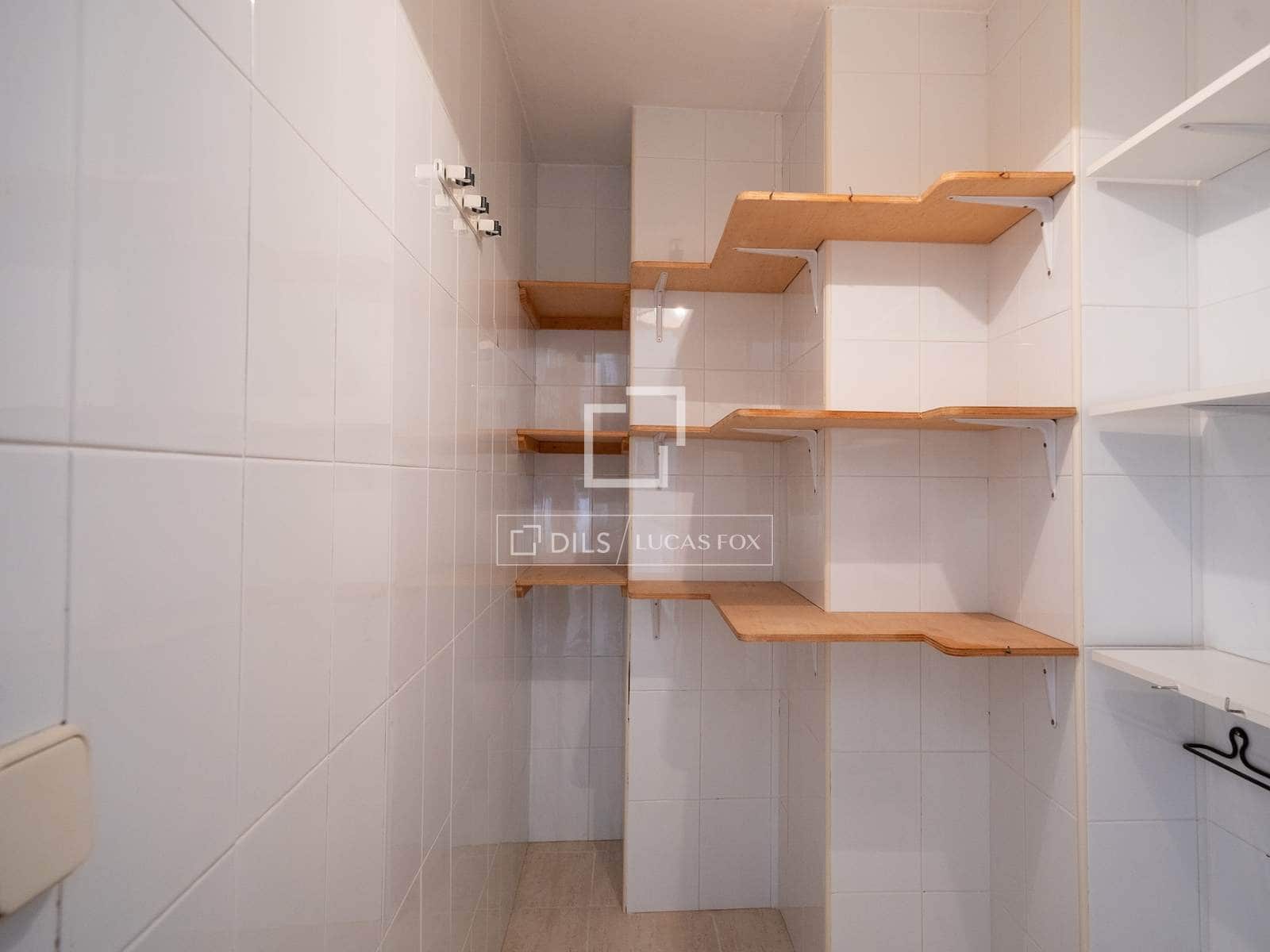 2 bedroom Apartment for sale in Palma de Mallorca with garage - € 710,000 (Ref: 10031154)