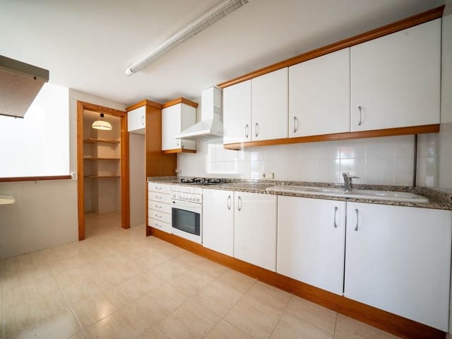 2 bedroom Apartment for sale in Palma de Mallorca with garage - € 710,000 (Ref: 10031154)