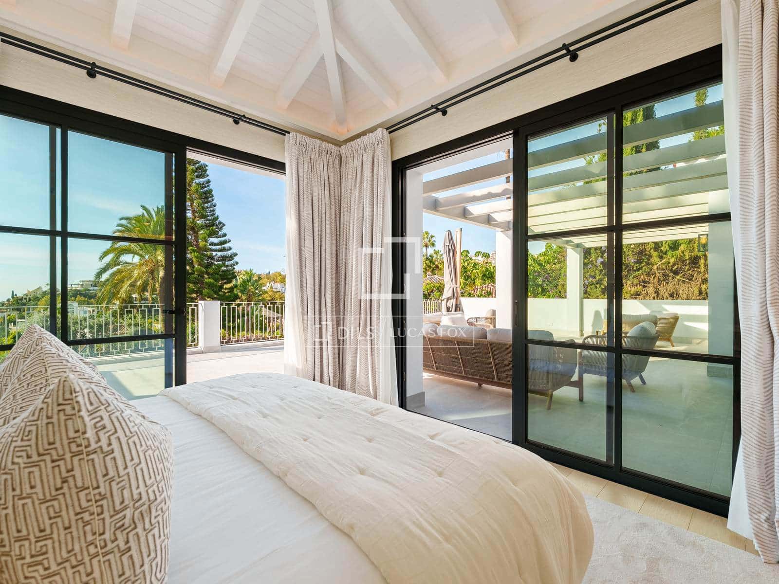 5 slaapkamer Villa te koop in Marbella met zwembad garage - € 5.945.000 (Ref: 10031155)
