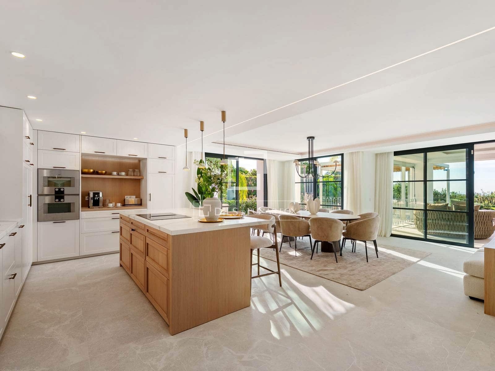 5 slaapkamer Villa te koop in Marbella met zwembad garage - € 5.945.000 (Ref: 10031155)