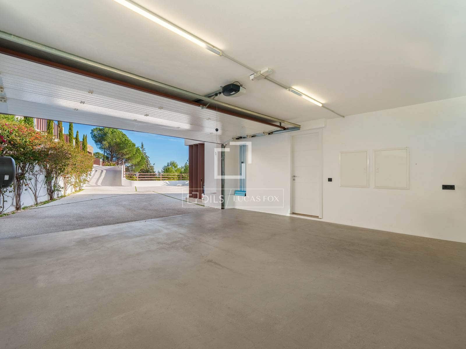 5 sypialnia Willa na sprzedaż w Marbella z basenem garażem - 8 995 000 € (Ref: 10031242)