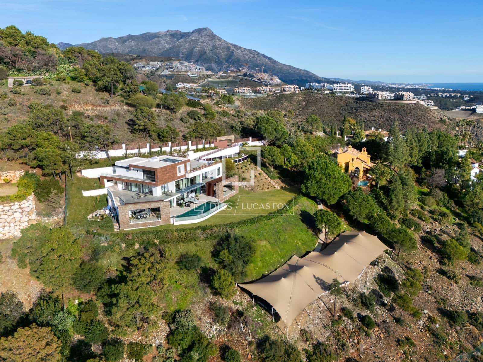 5 sypialnia Willa na sprzedaż w Marbella z basenem garażem - 8 995 000 € (Ref: 10031242)