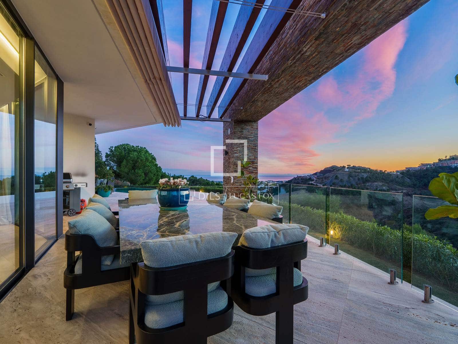 5 sypialnia Willa na sprzedaż w Marbella z basenem garażem - 8 995 000 € (Ref: 10031242)