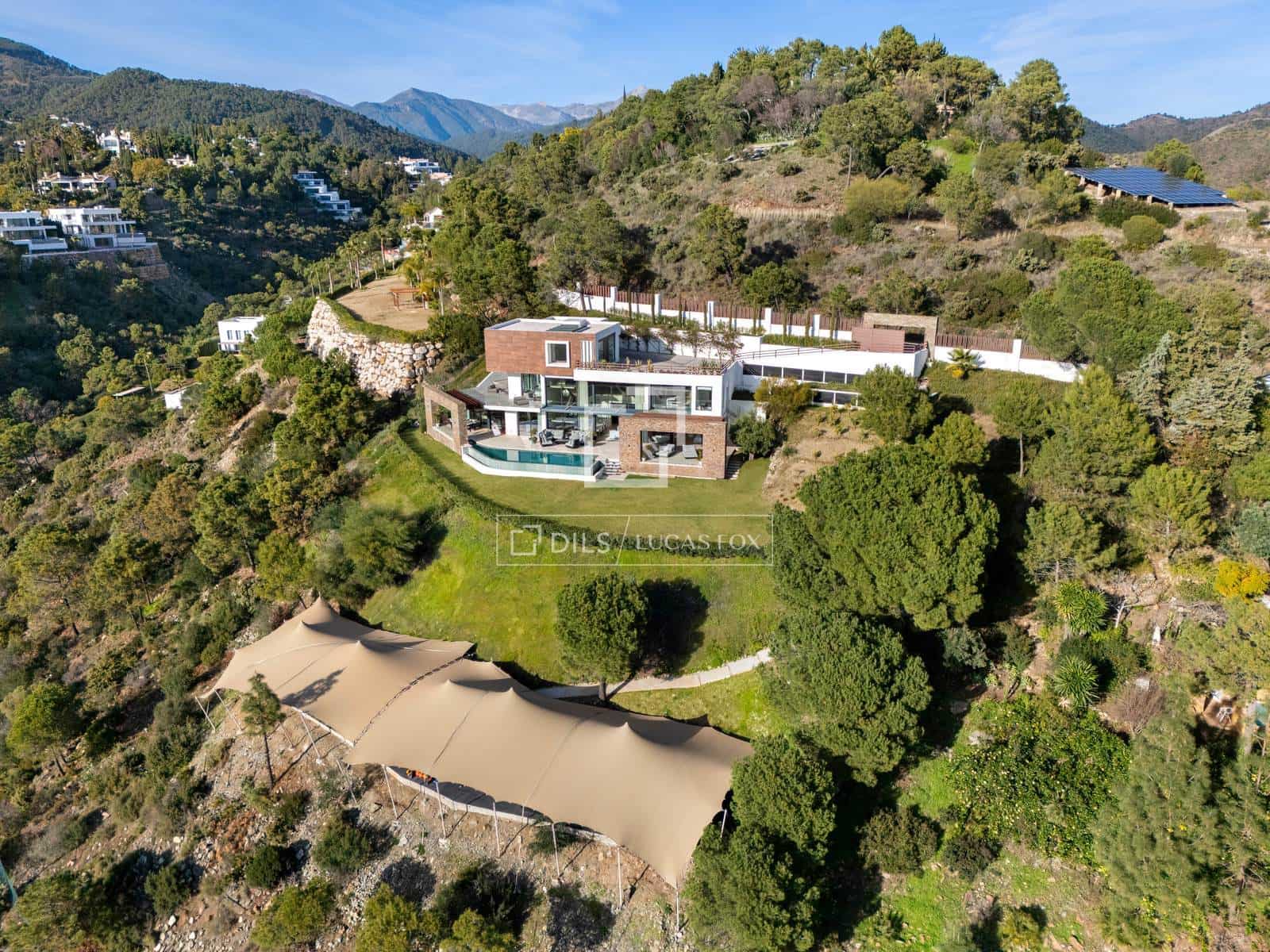 5 sypialnia Willa na sprzedaż w Marbella z basenem garażem - 8 995 000 € (Ref: 10031242)