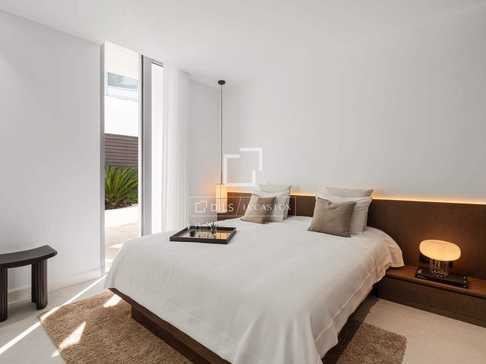 Chalet de 4 habitaciones en Marbella en venta con piscina garaje - 3.950.000 € (Ref: 10031243)