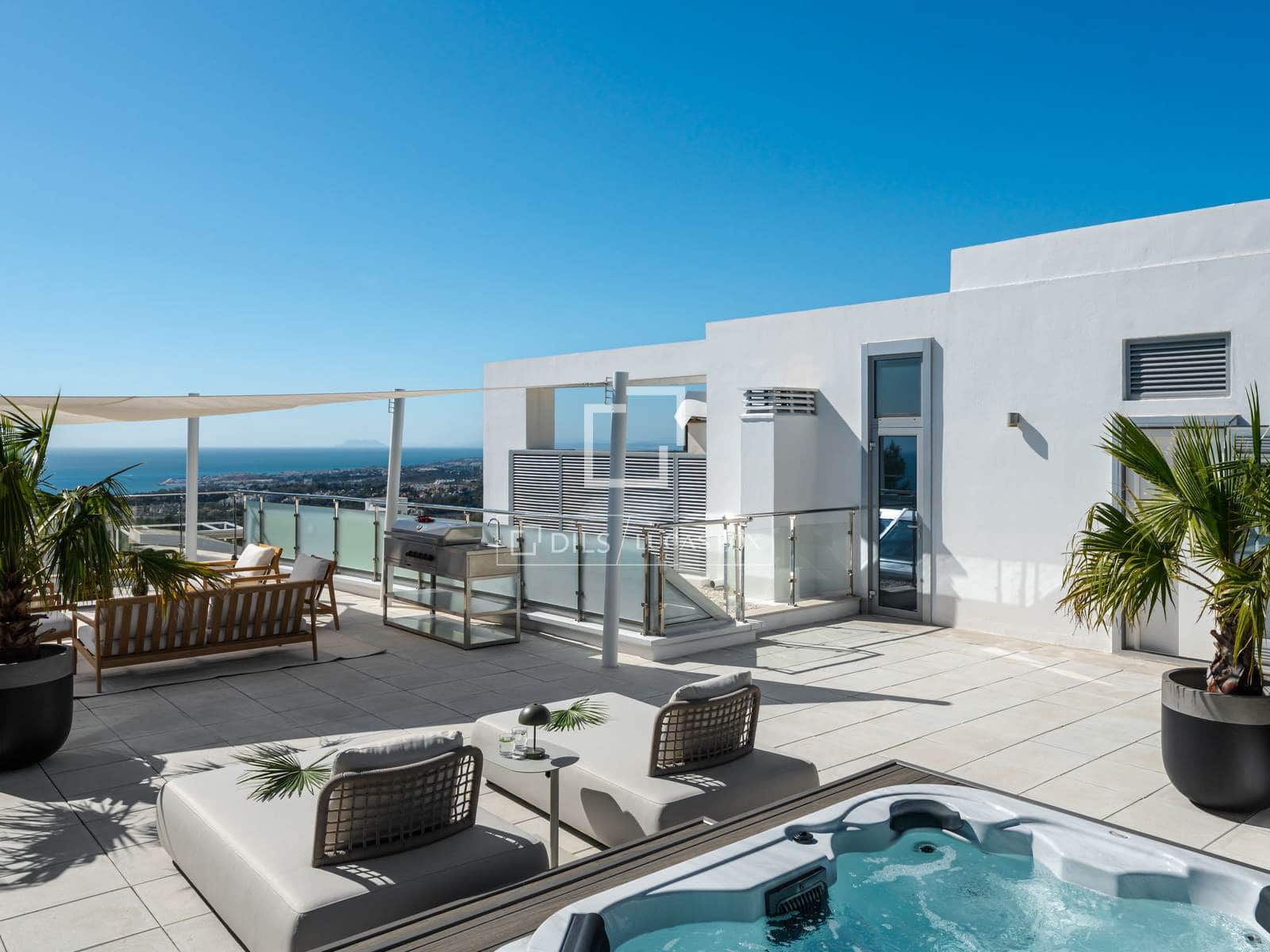 Chalet de 4 habitaciones en Marbella en venta con piscina garaje - 3.950.000 € (Ref: 10031243)