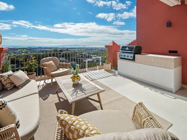 2 quarto Penthouse para venda em Marbella com piscina garagem - 1 950 000 € (Ref: 10031245)