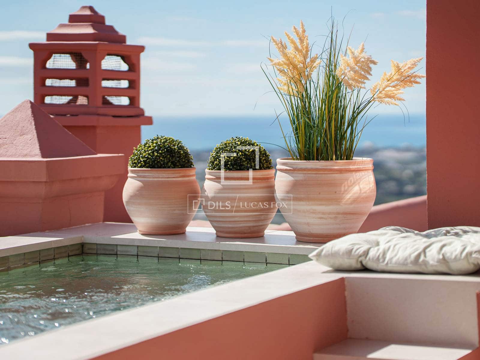 2 quarto Penthouse para venda em Marbella com piscina garagem - 1 950 000 € (Ref: 10031245)