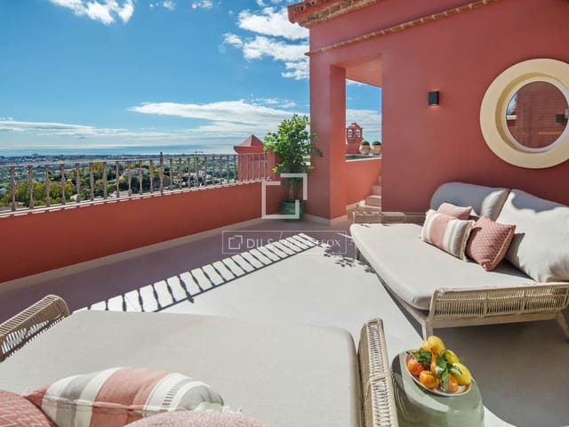 2 quarto Penthouse para venda em Marbella com piscina garagem - 1 950 000 € (Ref: 10031245)