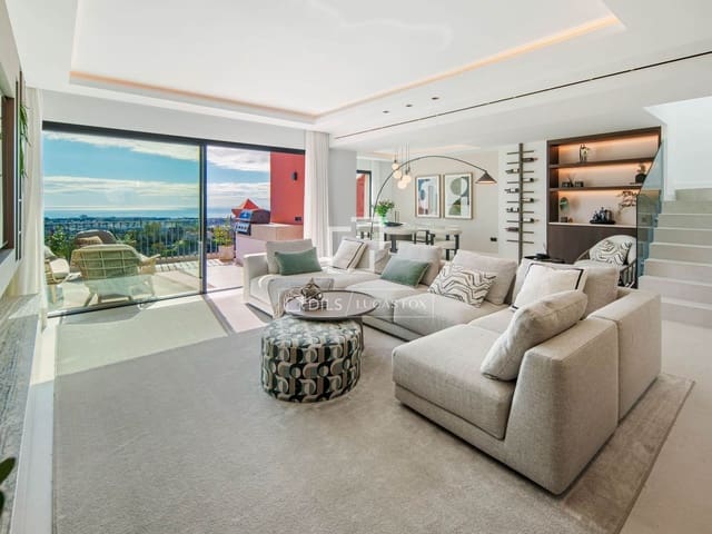 2 quarto Penthouse para venda em Marbella com piscina garagem - 1 950 000 € (Ref: 10031245)