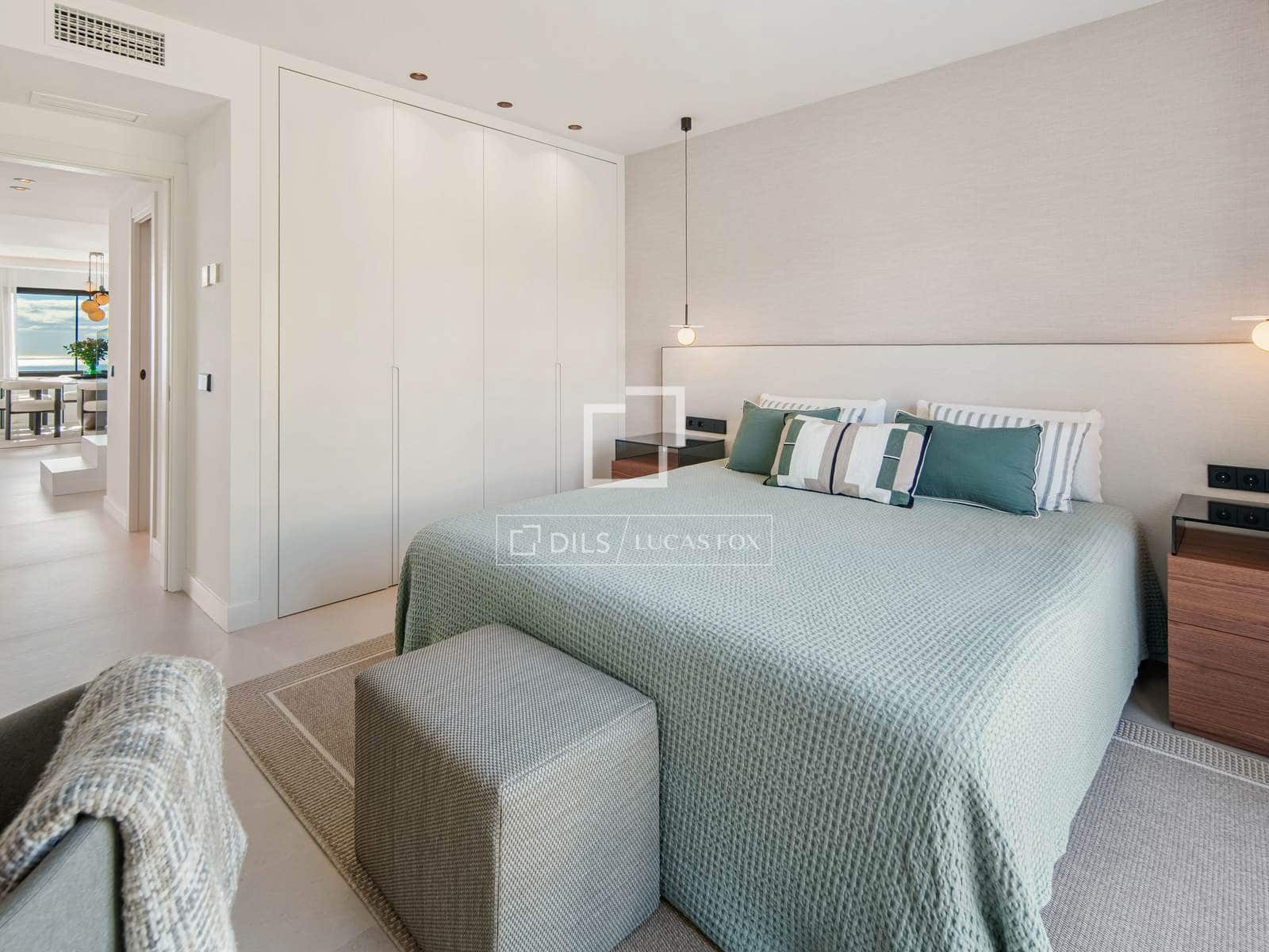 2 quarto Penthouse para venda em Marbella com piscina garagem - 1 950 000 € (Ref: 10031245)