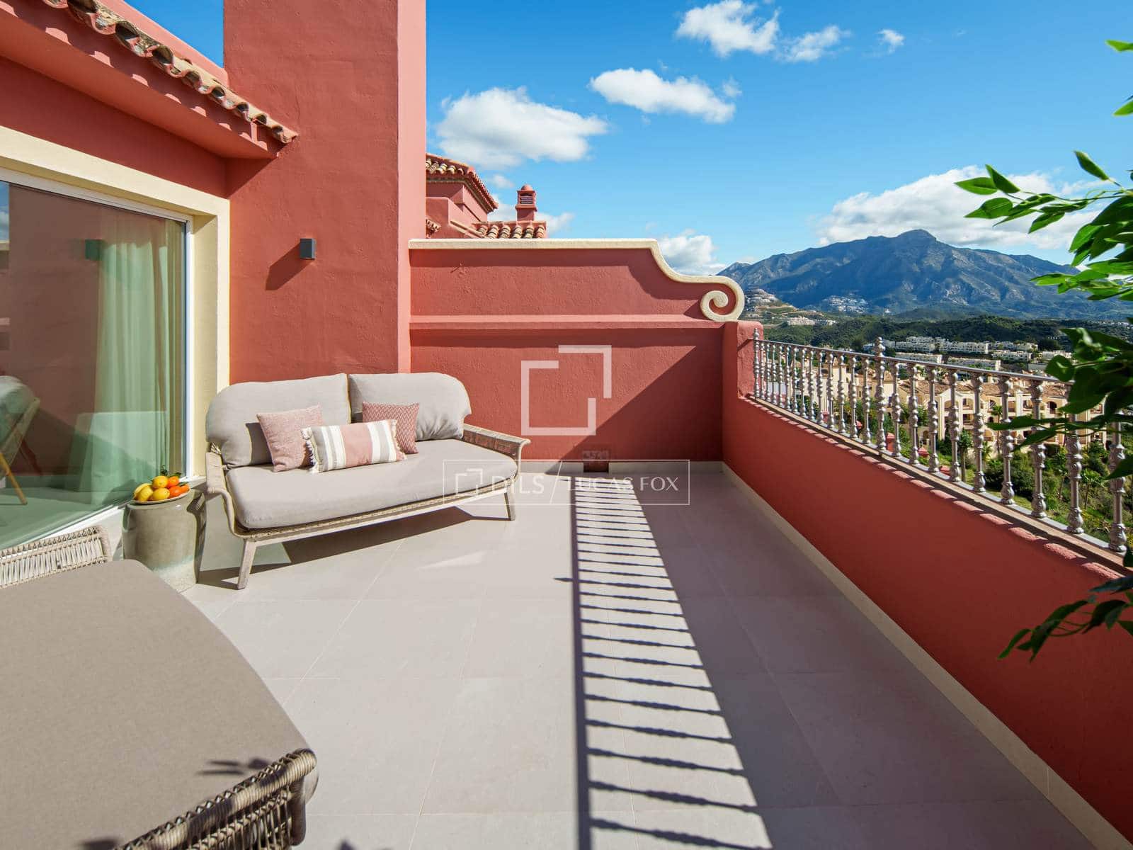 2 quarto Penthouse para venda em Marbella com piscina garagem - 1 950 000 € (Ref: 10031245)