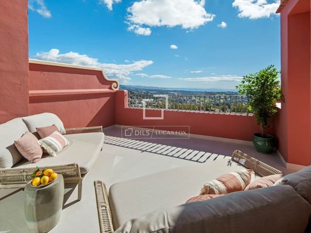 2 quarto Penthouse para venda em Marbella com piscina garagem - 1 950 000 € (Ref: 10031245)