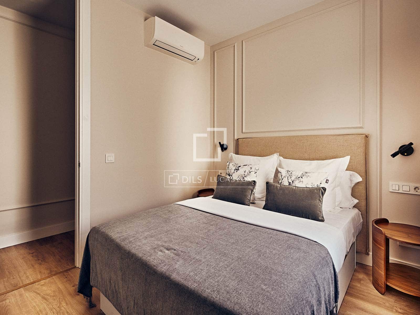 Apartamento de 3 habitaciones en Madrid ciudad en venta - 1.899.000 € (Ref: 10032472)