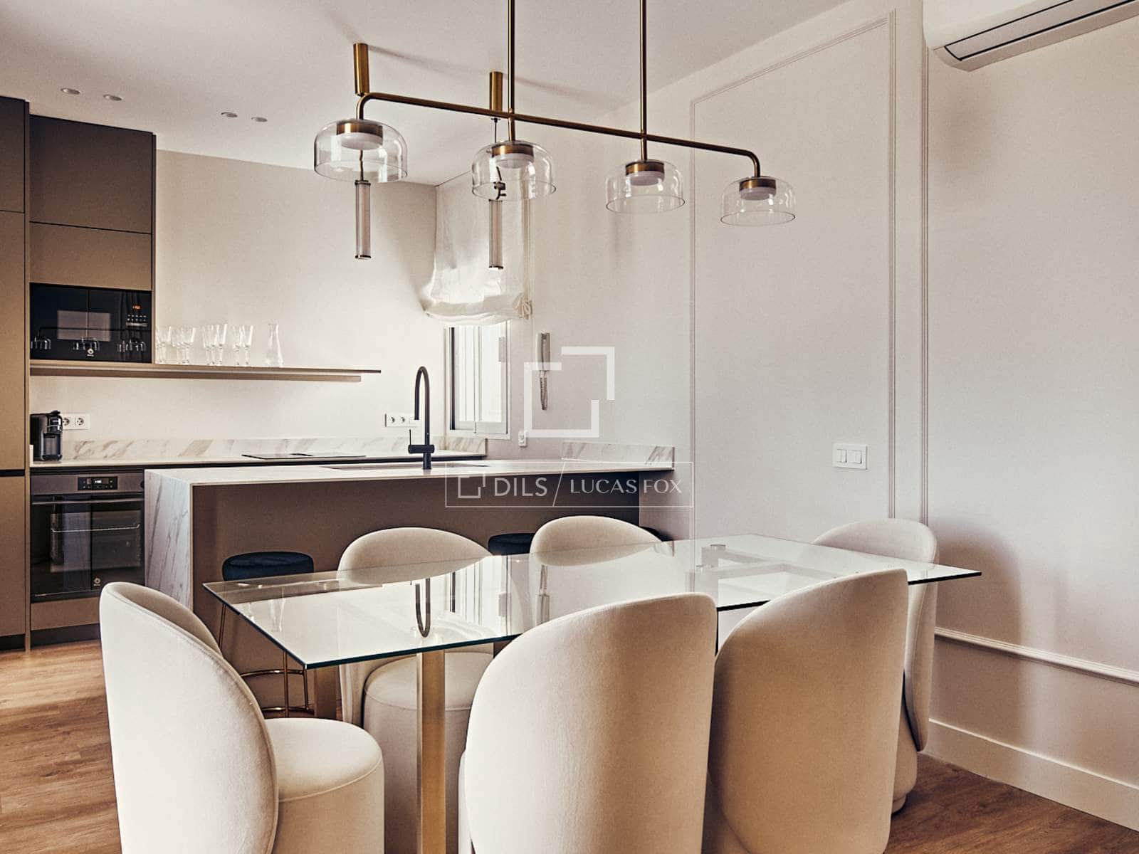 Apartamento de 3 habitaciones en Madrid ciudad en venta - 1.899.000 € (Ref: 10032472)