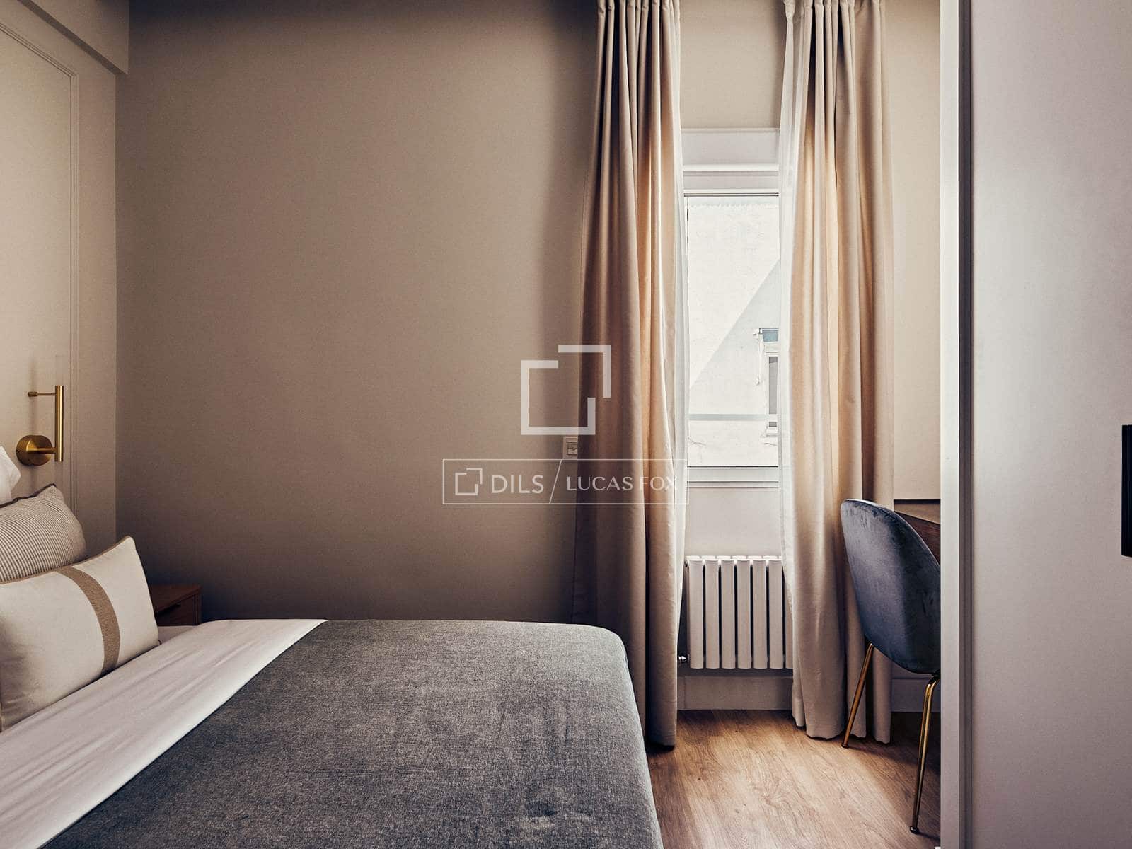 Apartamento de 3 habitaciones en Madrid ciudad en venta - 1.899.000 € (Ref: 10032472)