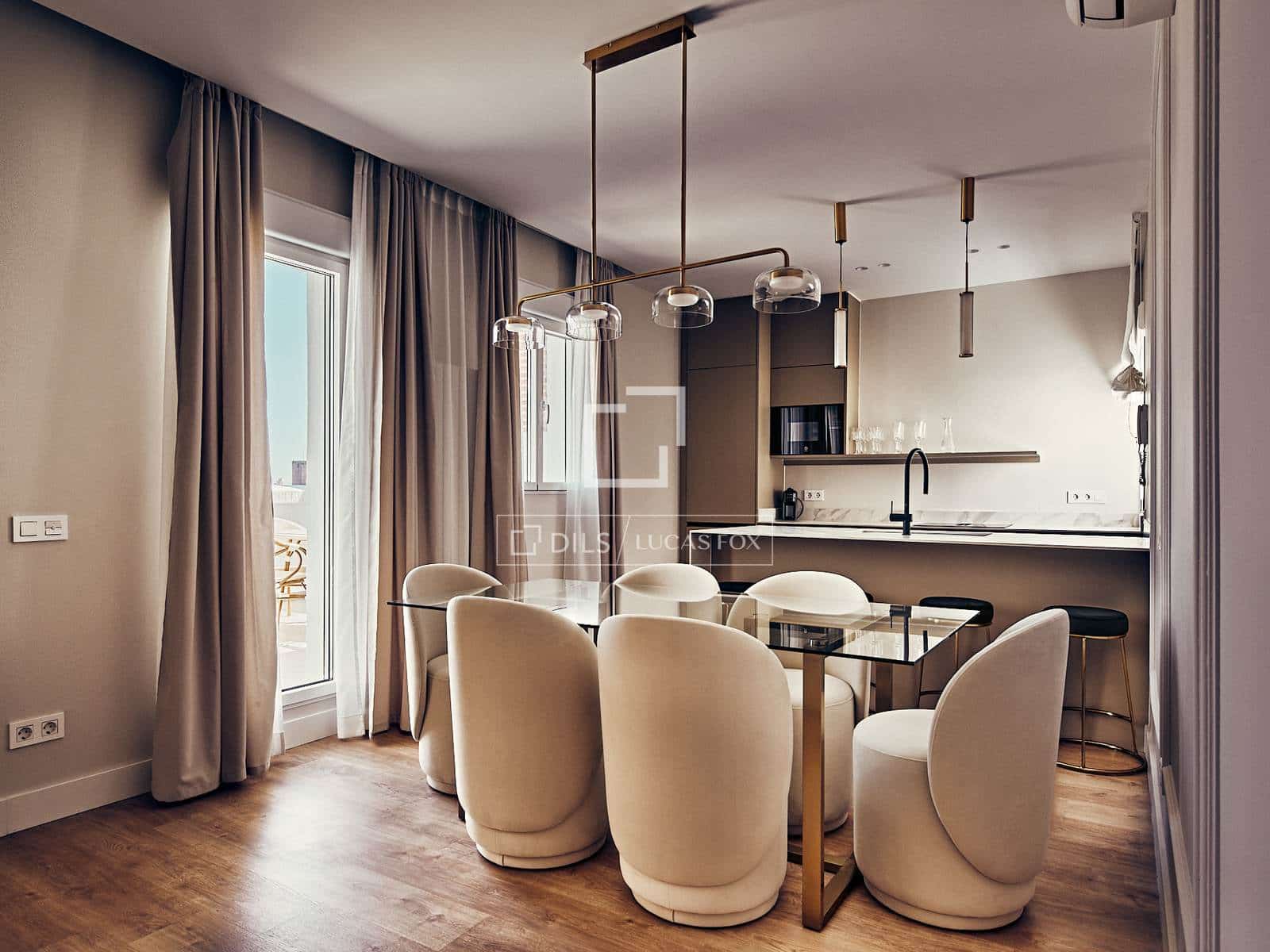Apartamento de 3 habitaciones en Madrid ciudad en venta - 1.899.000 € (Ref: 10032472)