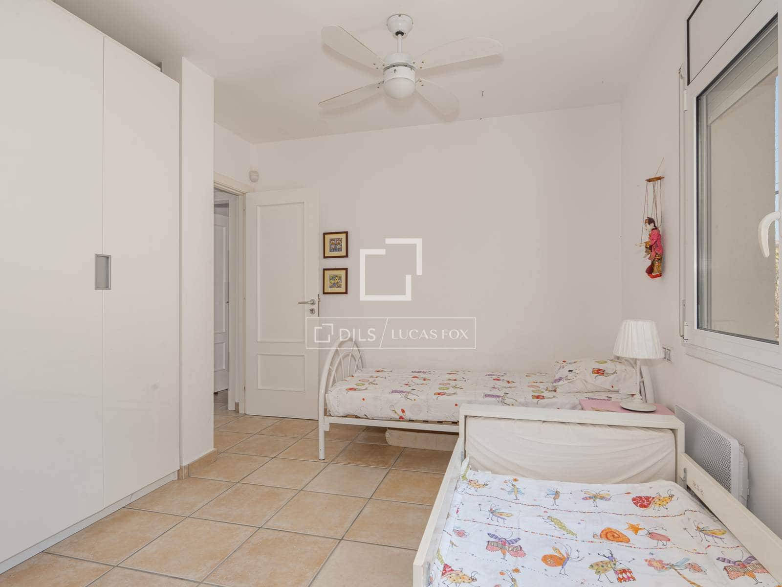 5 slaapkamer Villa te koop in Roses met zwembad garage - € 905.000 (Ref: 10033059)