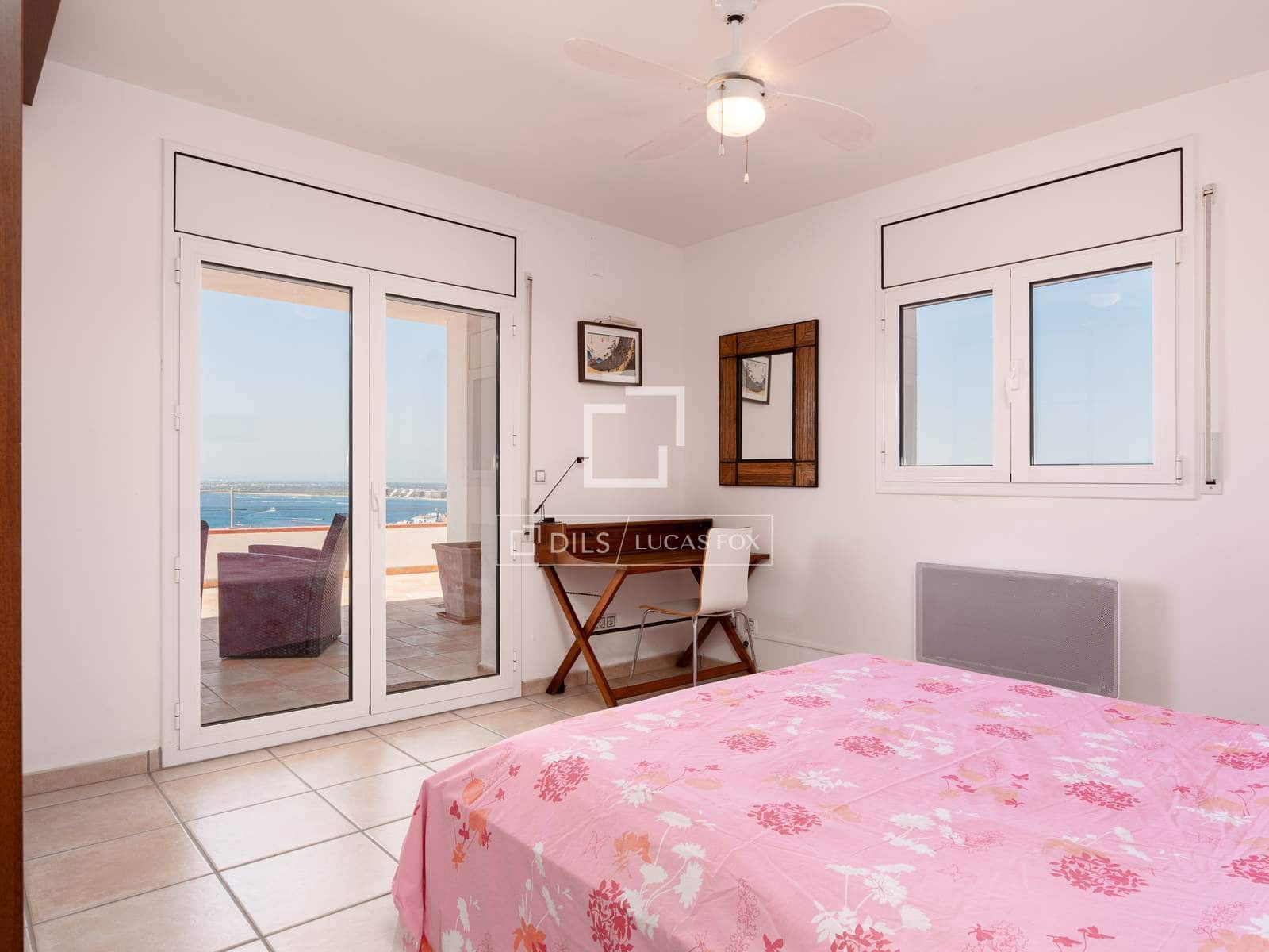 5 slaapkamer Villa te koop in Roses met zwembad garage - € 905.000 (Ref: 10033059)