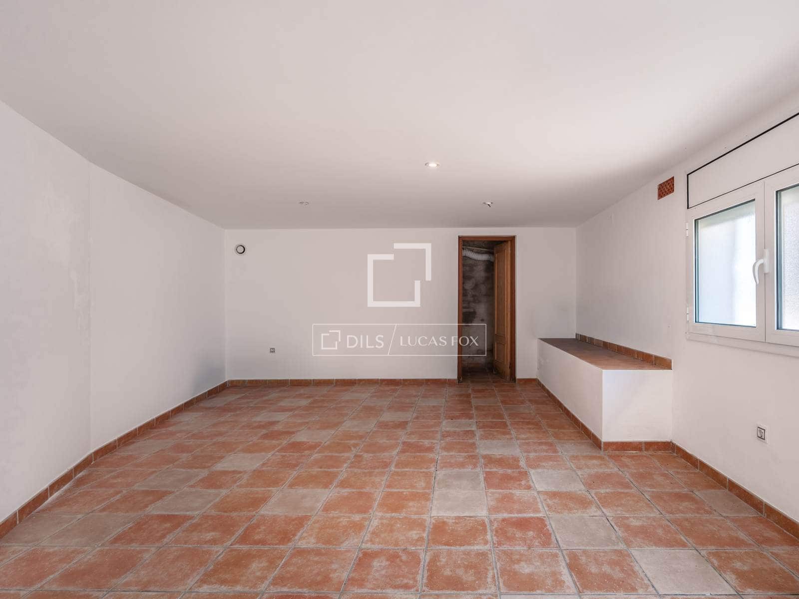 5 slaapkamer Villa te koop in Roses met zwembad garage - € 905.000 (Ref: 10033059)