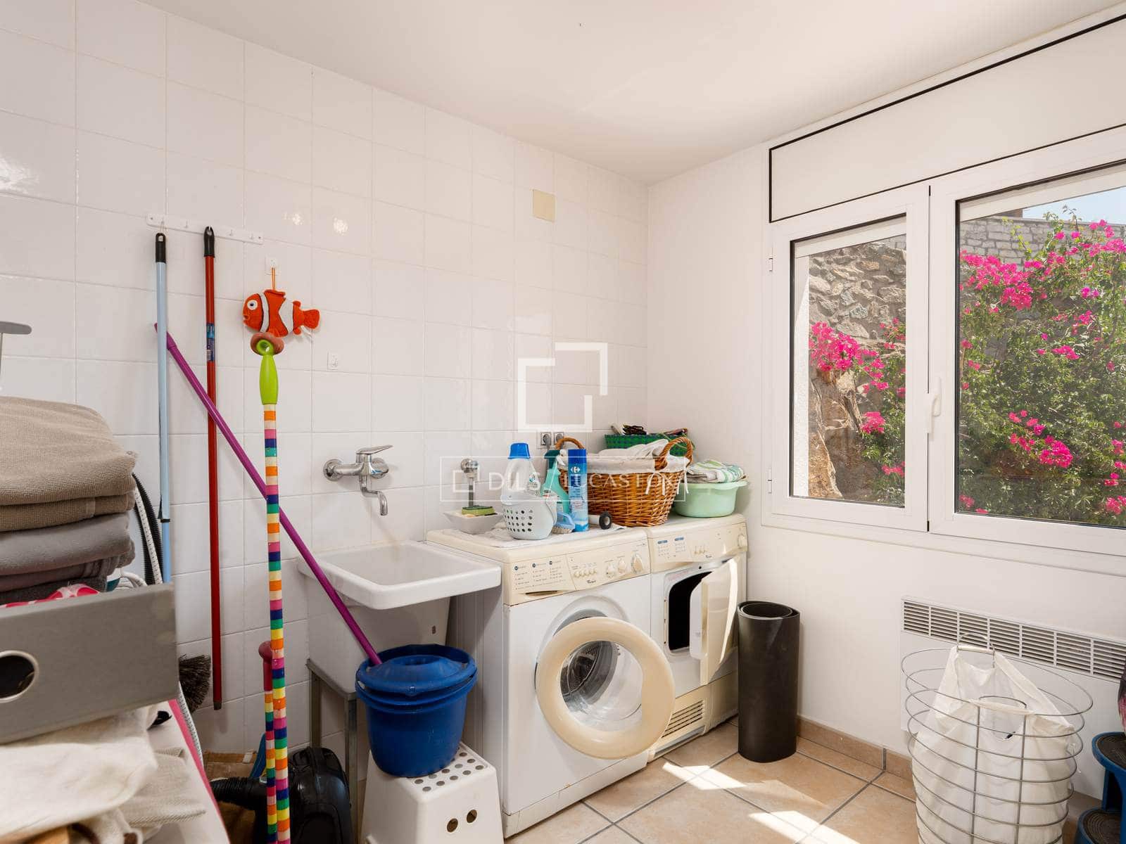 5 slaapkamer Villa te koop in Roses met zwembad garage - € 905.000 (Ref: 10033059)