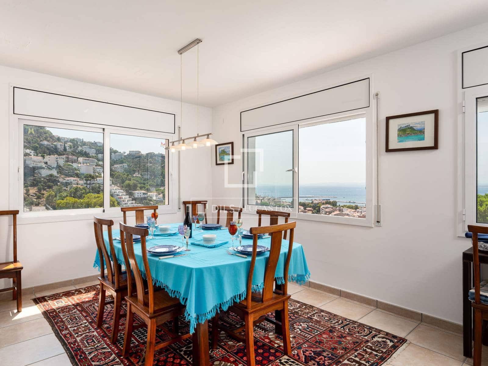 5 slaapkamer Villa te koop in Roses met zwembad garage - € 905.000 (Ref: 10033059)