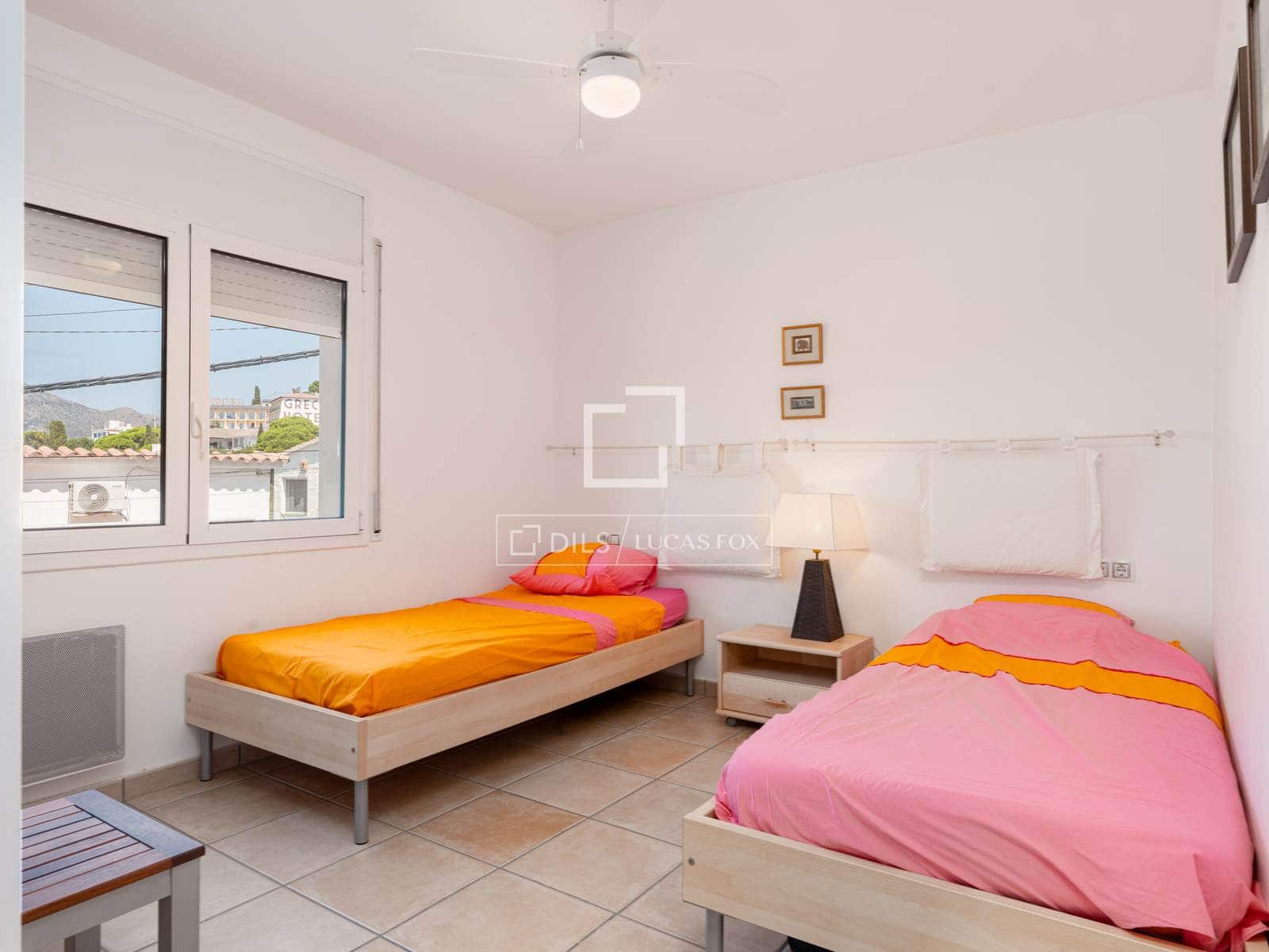 5 slaapkamer Villa te koop in Roses met zwembad garage - € 905.000 (Ref: 10033059)
