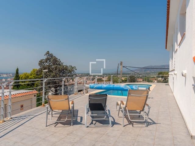 5 slaapkamer Villa te koop in Roses met zwembad garage - € 905.000 (Ref: 10033059)