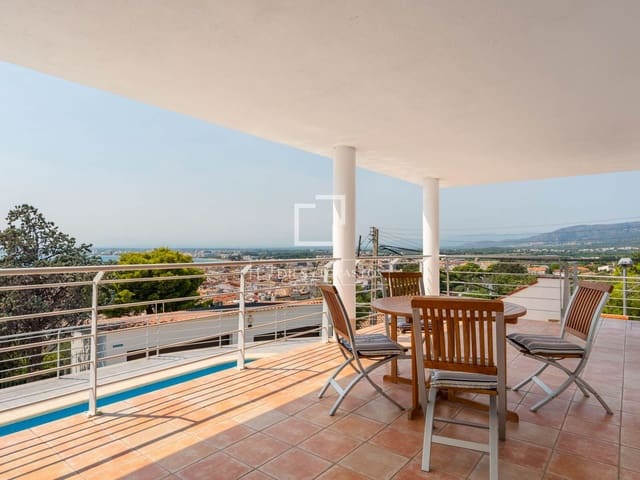 5 slaapkamer Villa te koop in Roses met zwembad garage - € 905.000 (Ref: 10033059)