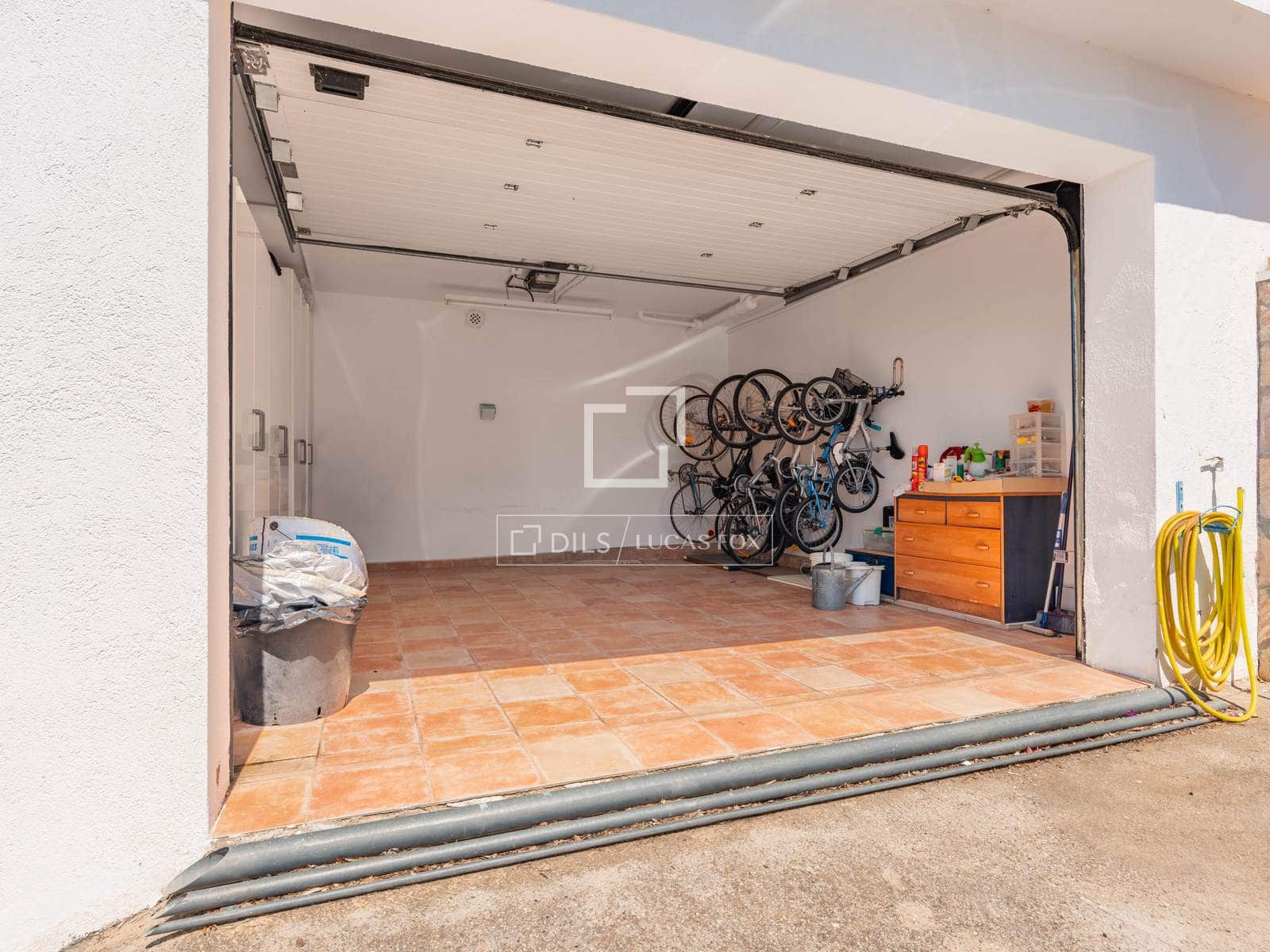 5 slaapkamer Villa te koop in Roses met zwembad garage - € 905.000 (Ref: 10033059)