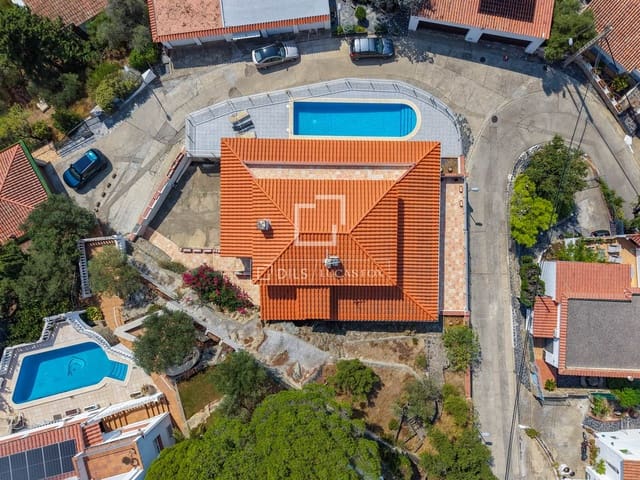 5 slaapkamer Villa te koop in Roses met zwembad garage - € 905.000 (Ref: 10033059)