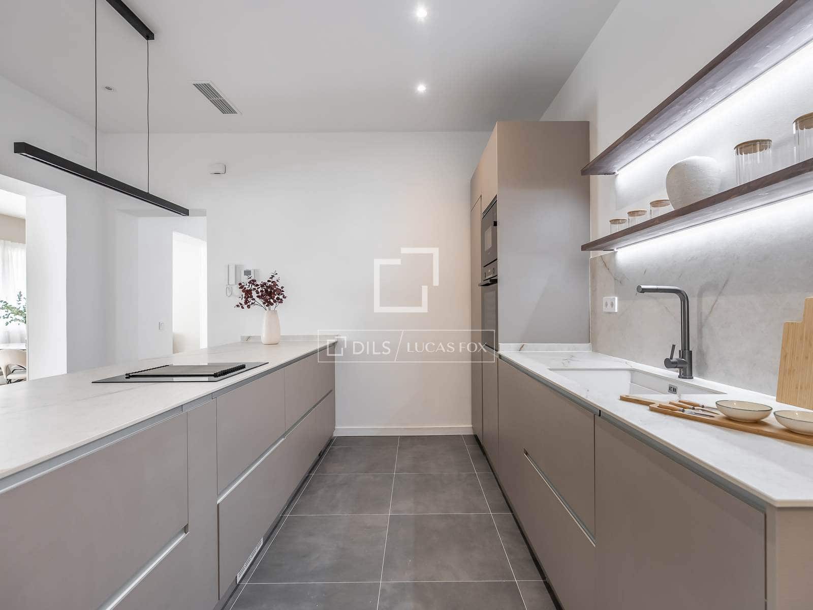 3 bedroom Apartment for sale in Madrid city - € 1,395,000 (Ref: 10033152)