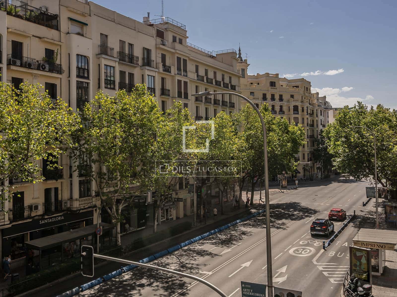 3 bedroom Apartment for sale in Madrid city - € 1,395,000 (Ref: 10033152)
