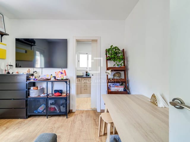 2 bedroom Apartment for sale in Barcelona city - € 295,000 (Ref: 10033153)