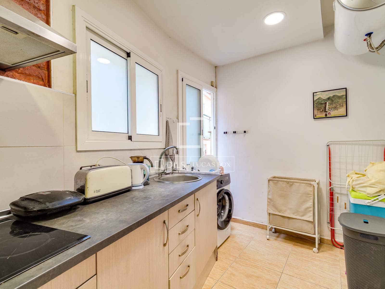 2 bedroom Apartment for sale in Barcelona city - € 295,000 (Ref: 10033153)