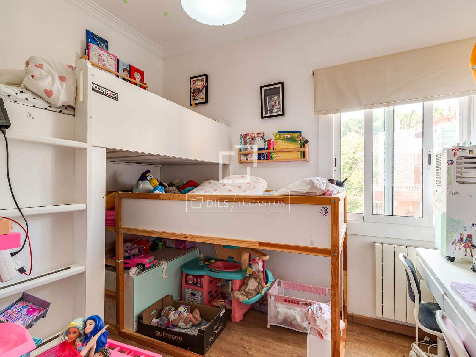2 bedroom Apartment for sale in Barcelona city - € 295,000 (Ref: 10033153)