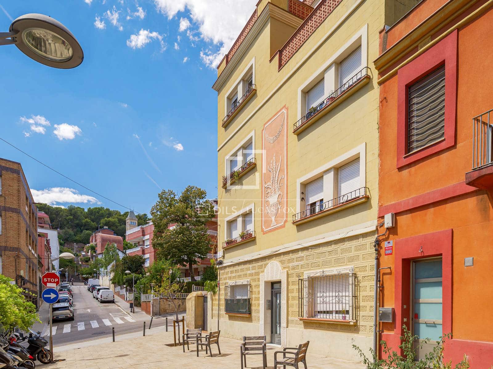 2 bedroom Apartment for sale in Barcelona city - € 295,000 (Ref: 10033153)