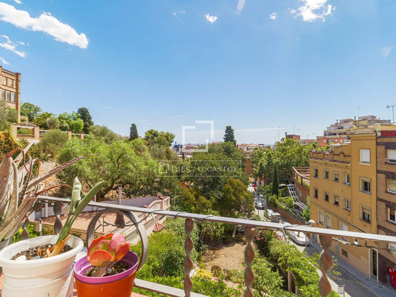 2 bedroom Apartment for sale in Barcelona city - € 295,000 (Ref: 10033153)