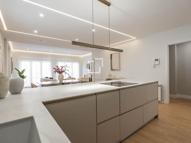4 sypialnia Apartament na sprzedaż w Berruguete, Miasto Madryt - 1 250 000 € (Ref: 10033230)