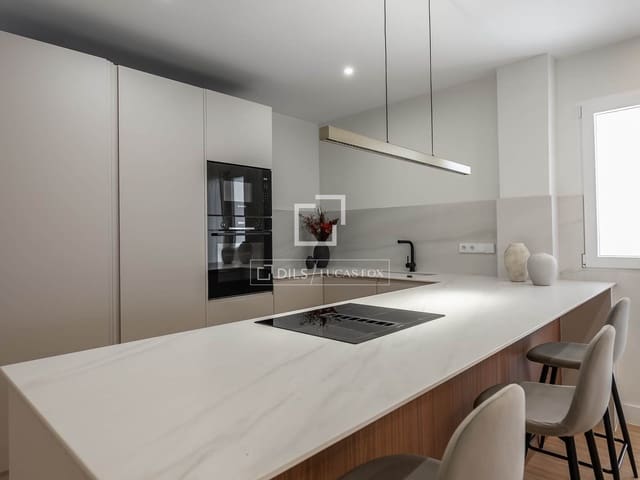 4 sypialnia Apartament na sprzedaż w Berruguete, Miasto Madryt - 1 250 000 € (Ref: 10033230)