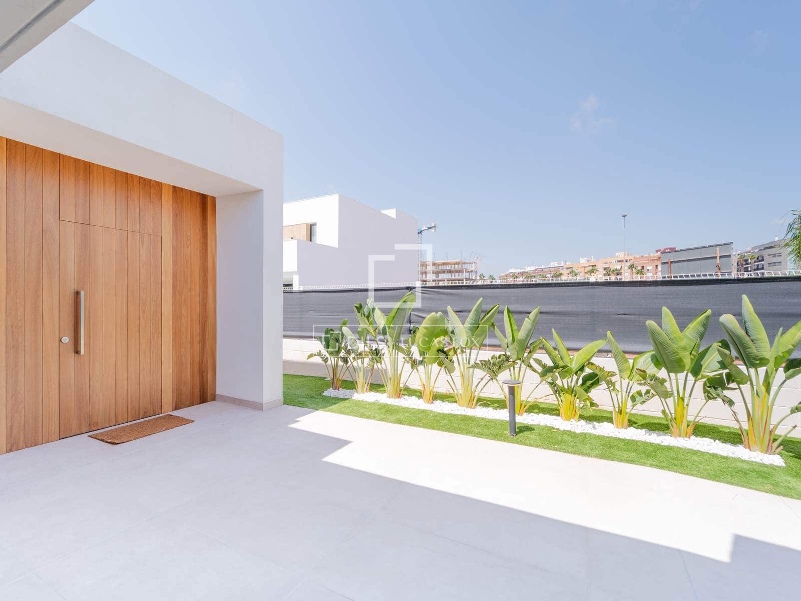 5 quarto Moradia para venda em Burriana / Borriana com piscina garagem - 970 000 € (Ref: 10033231)