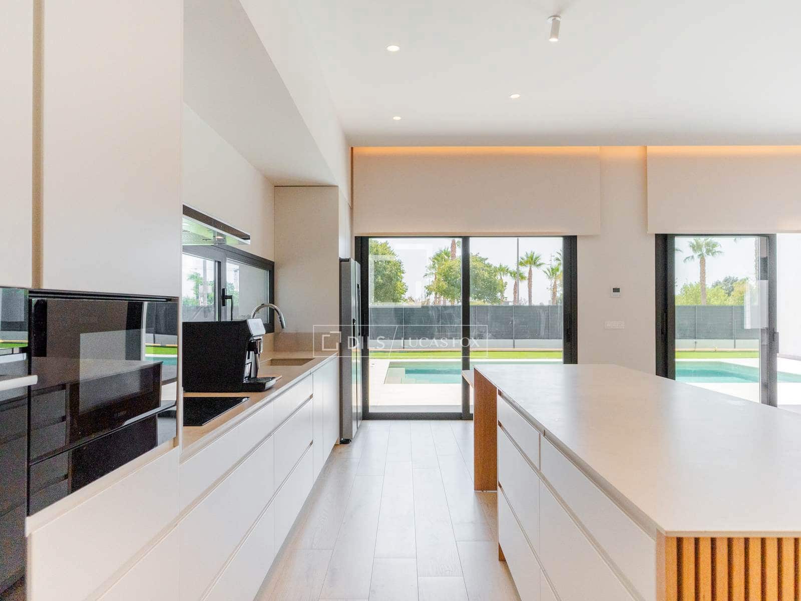 5 quarto Moradia para venda em Burriana / Borriana com piscina garagem - 970 000 € (Ref: 10033231)