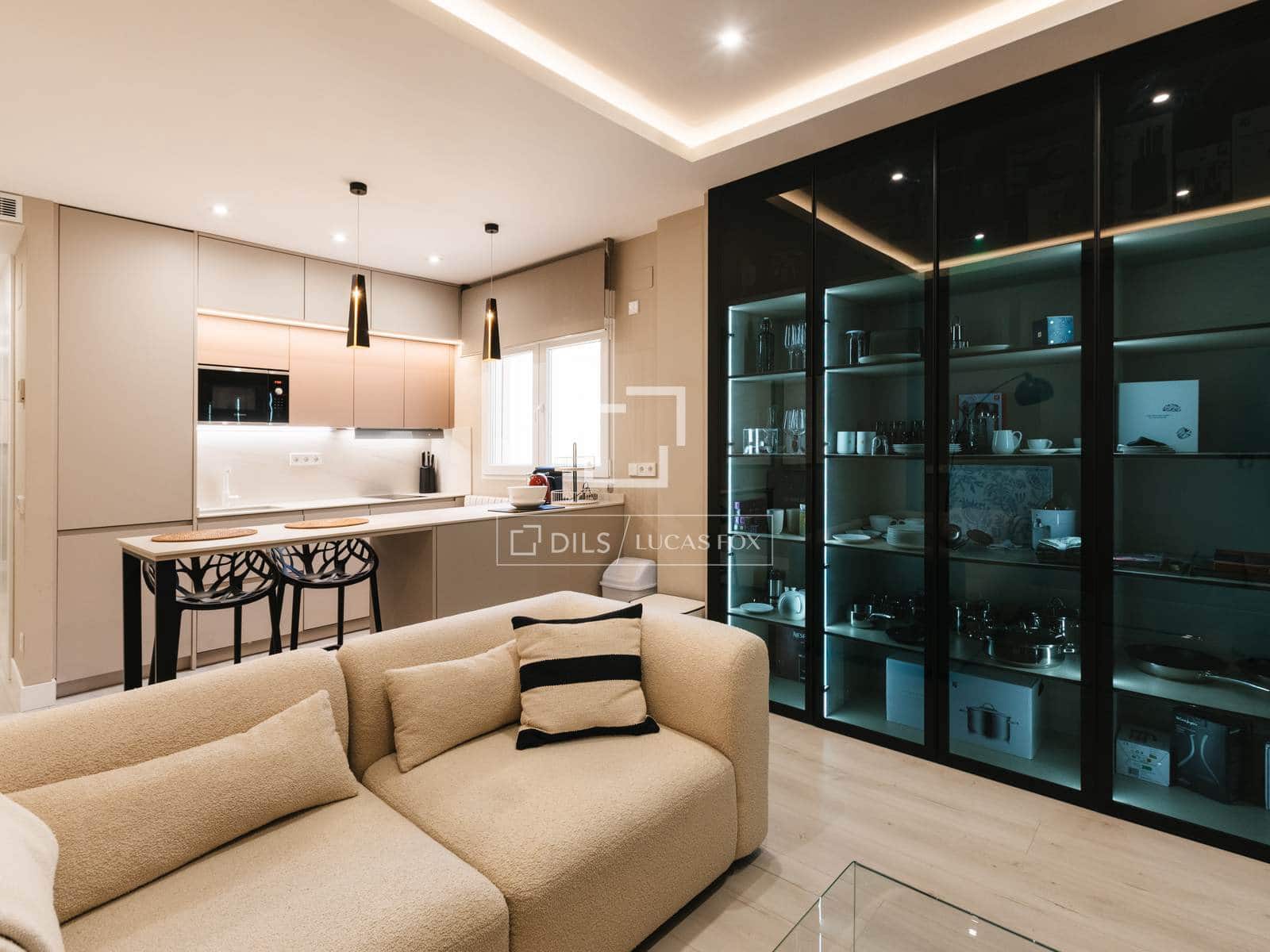 1 bedroom Apartment for rent in Madrid city with garage - € 2,200 (Ref: 10034473)