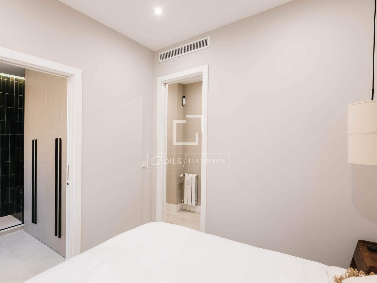 1 bedroom Apartment for rent in Madrid city with garage - € 2,200 (Ref: 10034473)