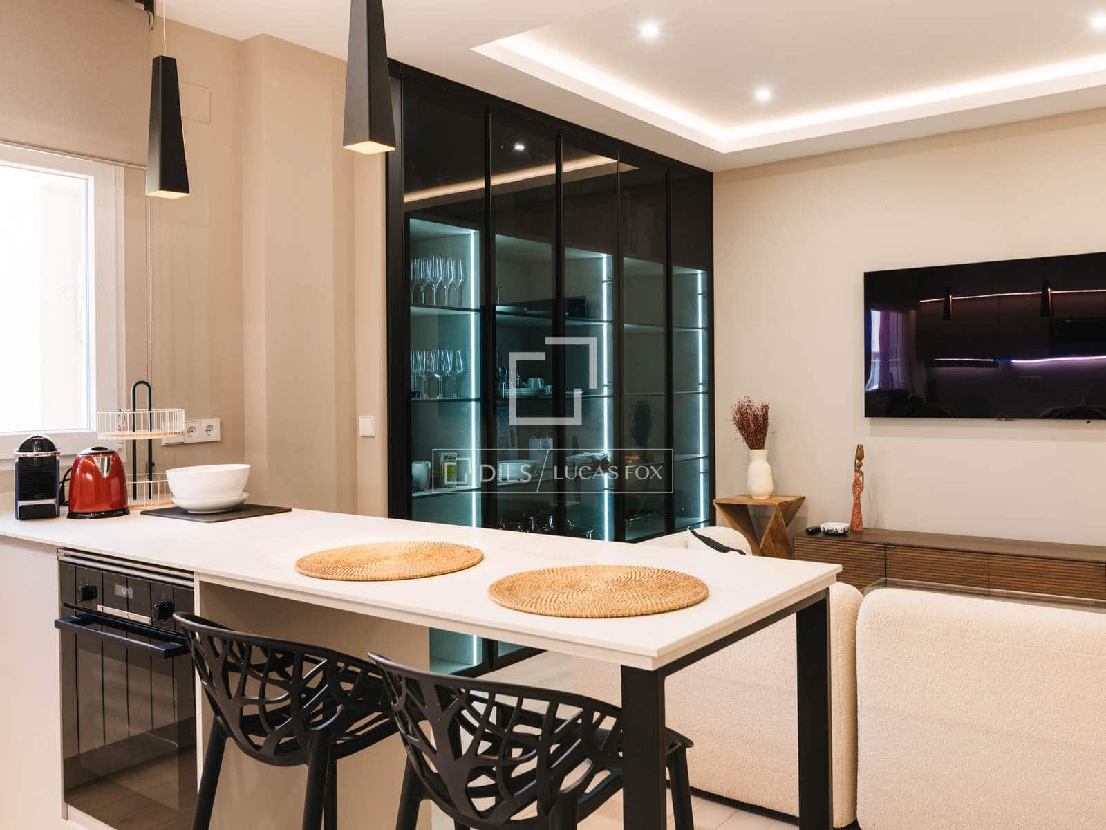 1 bedroom Apartment for rent in Madrid city with garage - € 2,200 (Ref: 10034473)