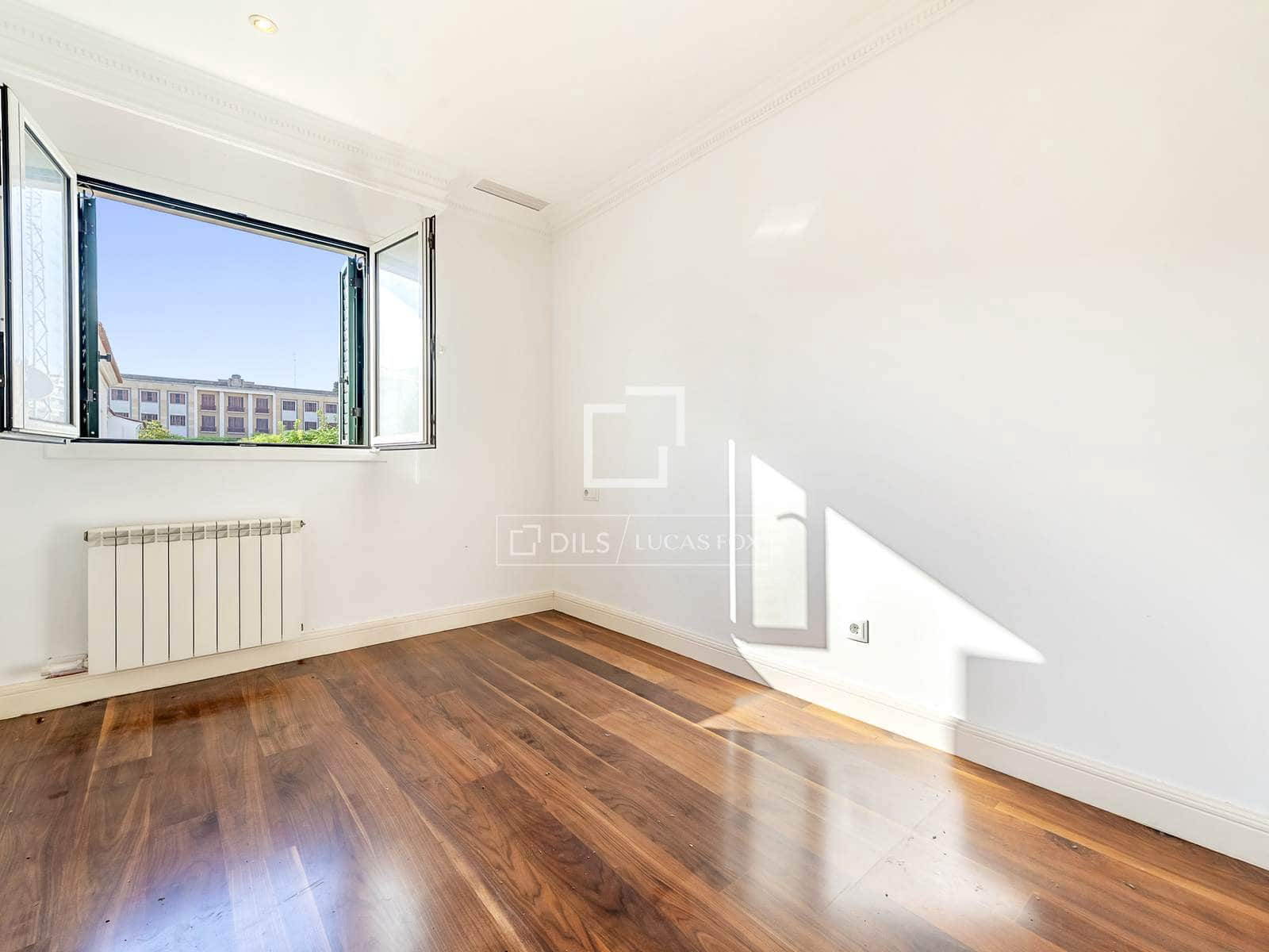 7 sypialnia Willa na sprzedaż w Miasto Tarragona z garażem - 795 000 € (Ref: 10034603)