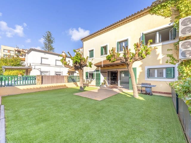 7 makuuhuone Huvila myytävänä paikassa Tarragona kaupunki mukana 
autotalli - 795 000 € (Ref: 10034603)